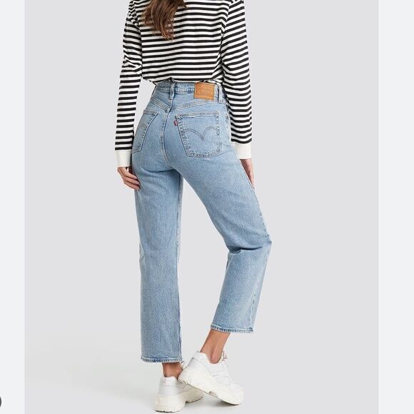 NWT  Levi's Ribcage Straight Ankle Jeans - Picture 1 of 10